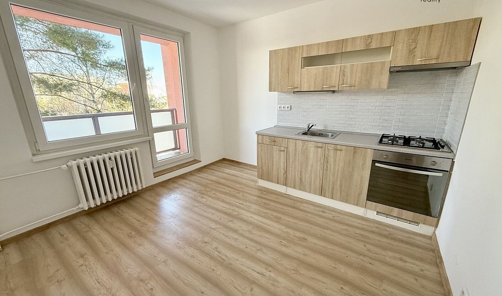 Prodej bytu 3+1 65 m², Praha – náhled fotky 2