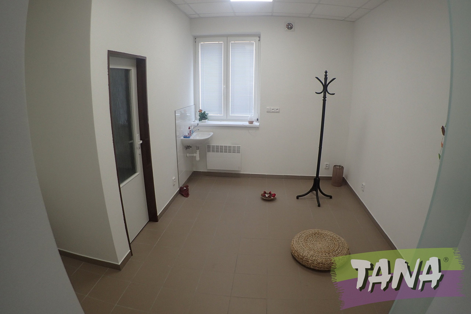 Prodej nájemního domu, činžáku 285 m² – fotografie 2