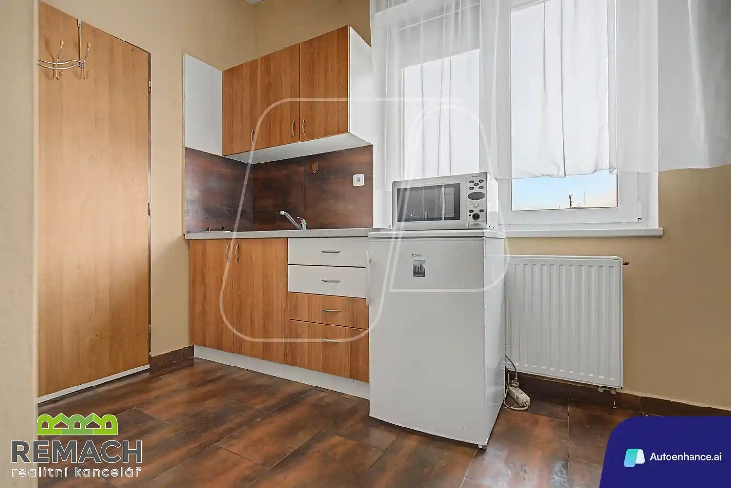 Pronájem bytu 1+kk 25 m² – fotografie 3