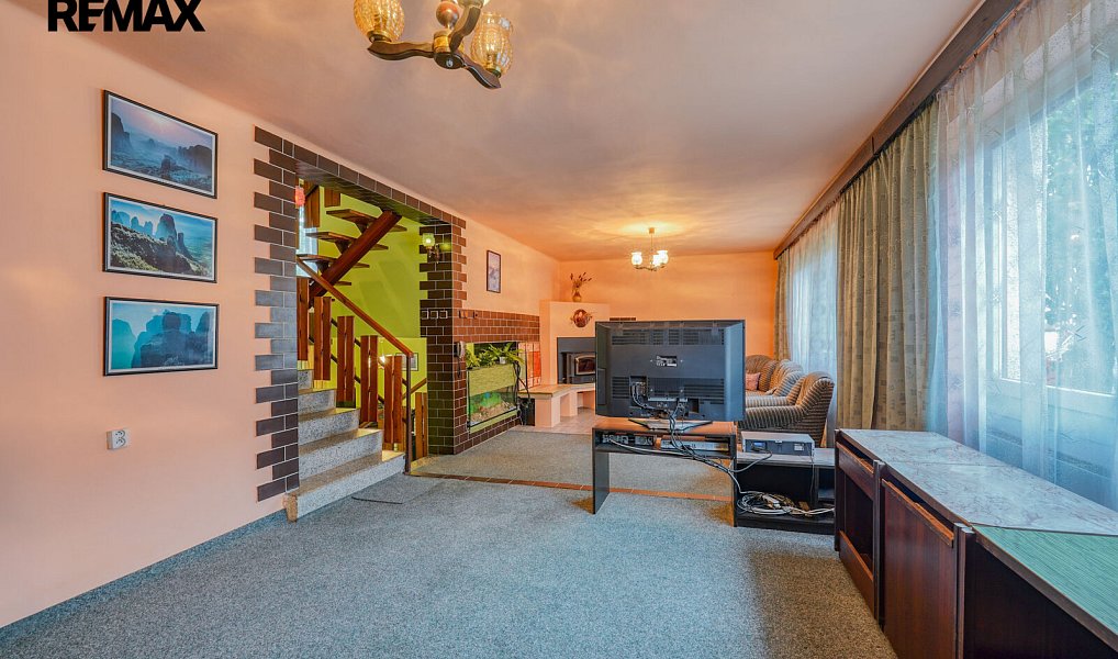 Prodej domu 437 m² s pozemkem 1 348 m², Vrčeň – náhled fotky 8