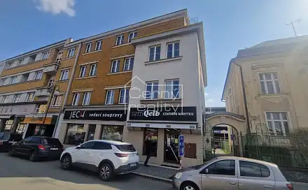 Pronájem obchodních prostor 370 m², Smetanovo náměstí, Pardubice - Zelené Předměstí