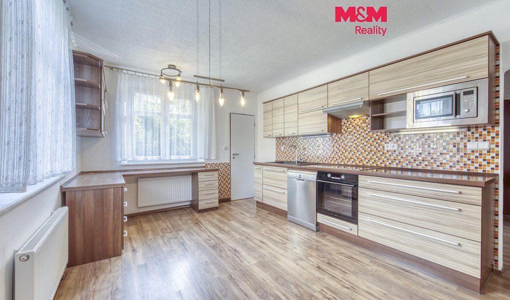 Prodej bytu 3+1 76 m², Aš – fotka 1 z 25