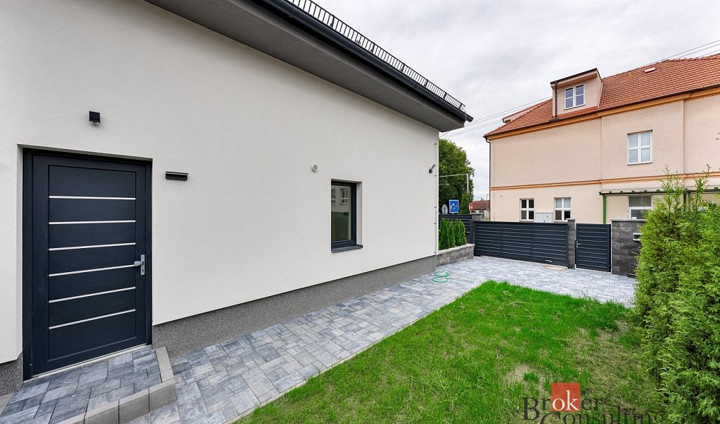 Prodej domu 110 m² s pozemkem 170 m², Dřísy – náhled fotky 2