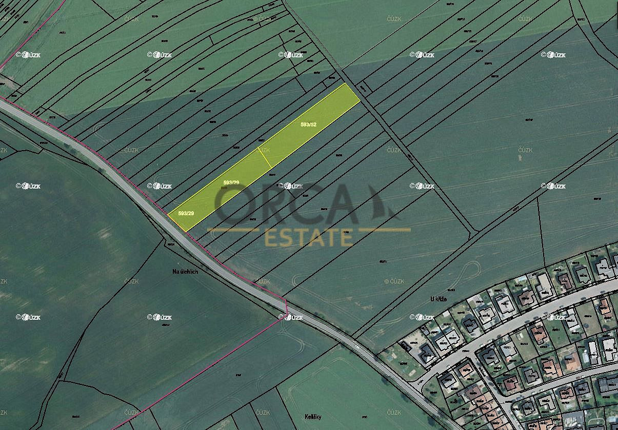 Prodej pole 2 556 m²
