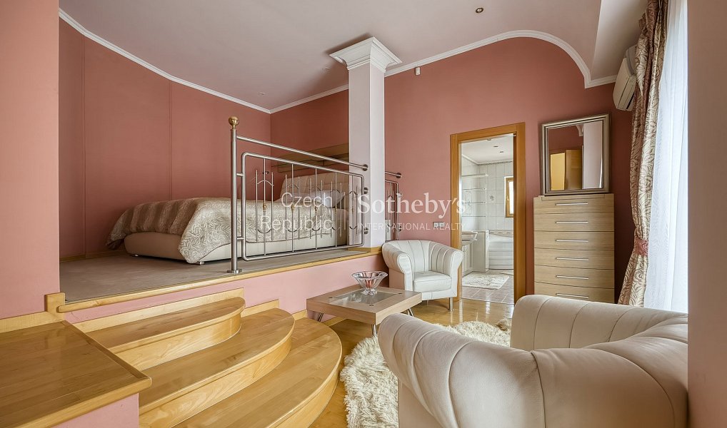 Prodej domu 645 m² s pozemkem 760 m², Průhonice – náhled fotky 13