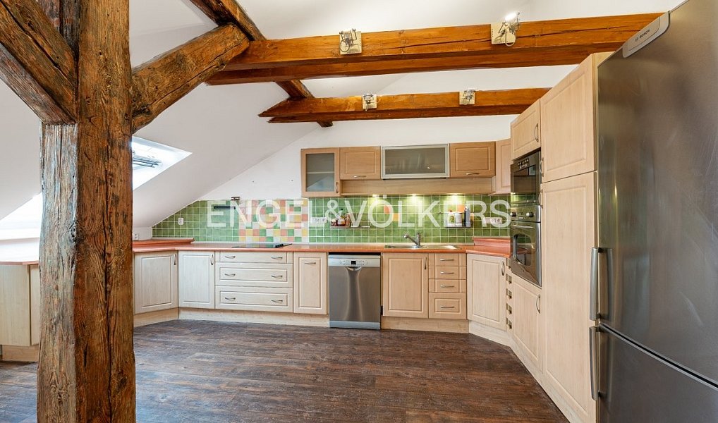 Pronájem bytu 4+kk 144 m², Praha – náhled fotky 2
