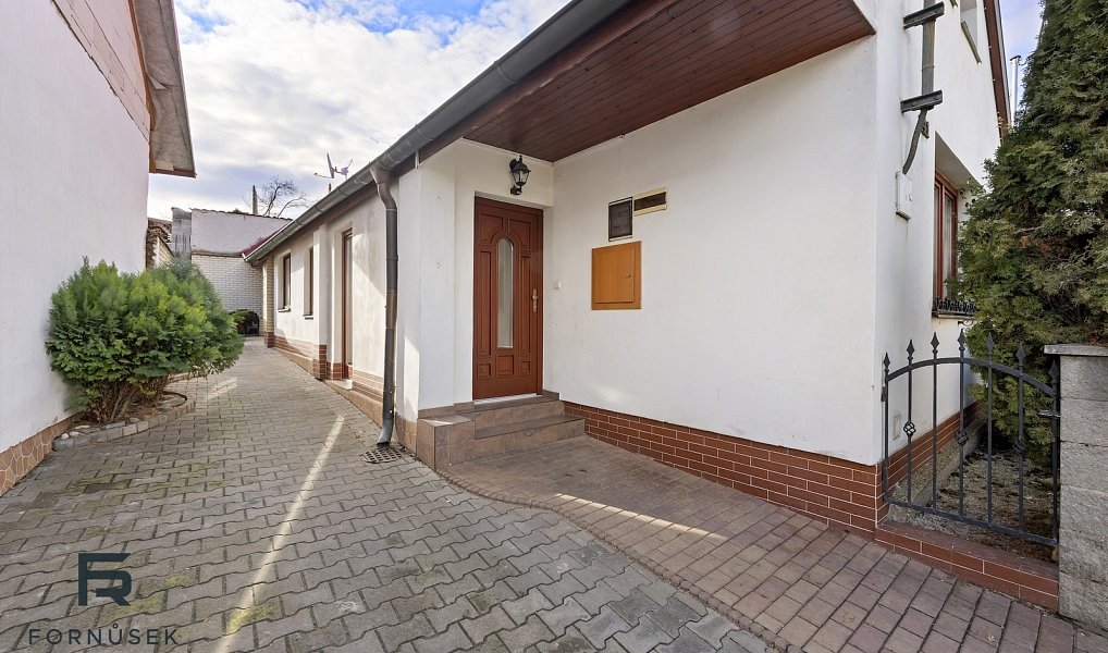 Prodej domu 93 m² s pozemkem 122 m², Zlechov – náhled fotky 28