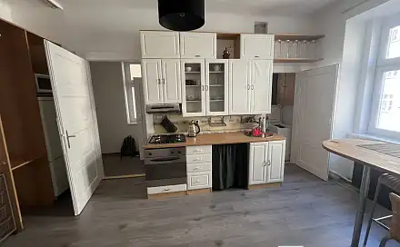 Pronájem bytu 2+kk 42 m², Žerotínova, Praha 3 - Žižkov