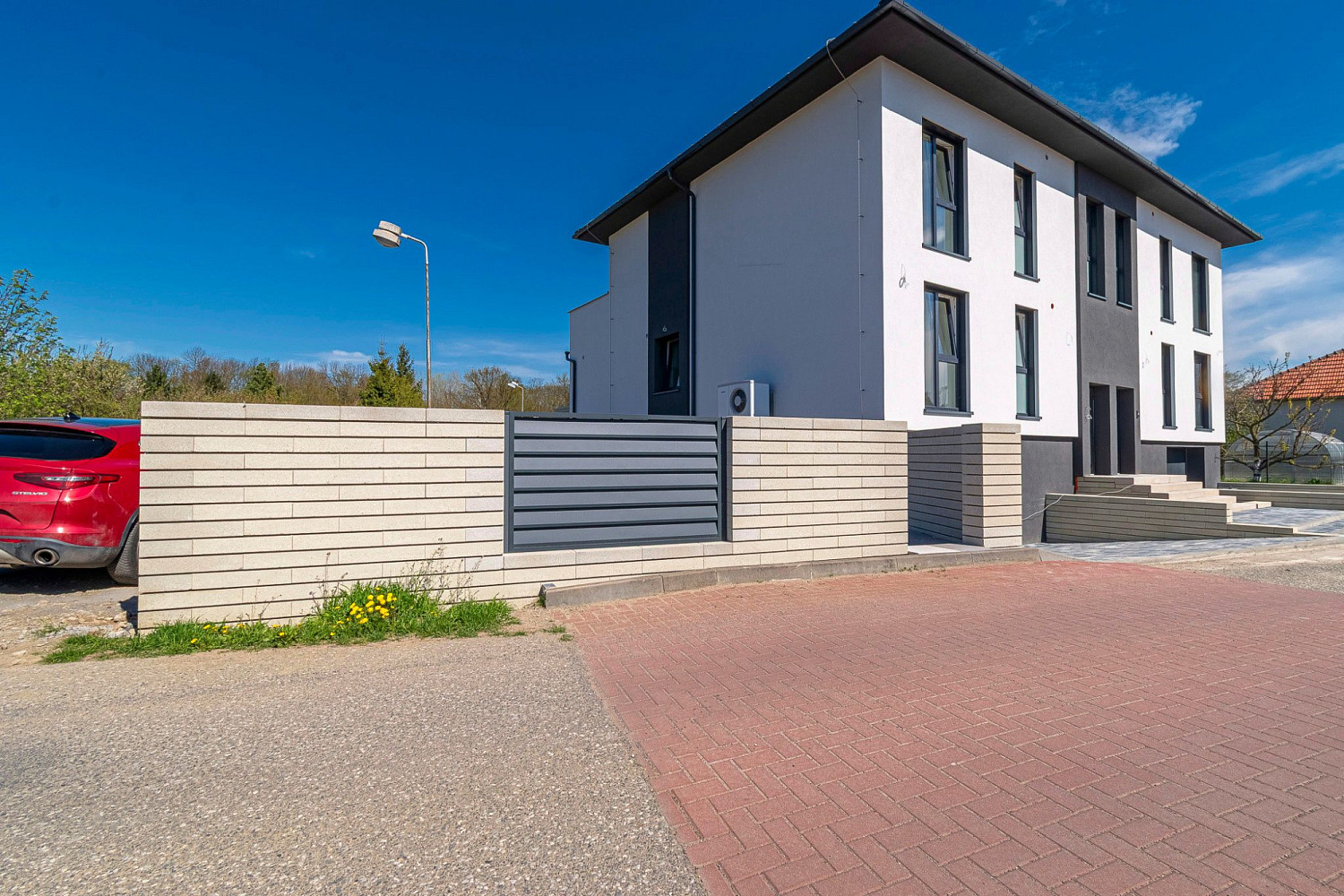 Prodej domu 280 m² s pozemkem 397 m² - Ansicht 4