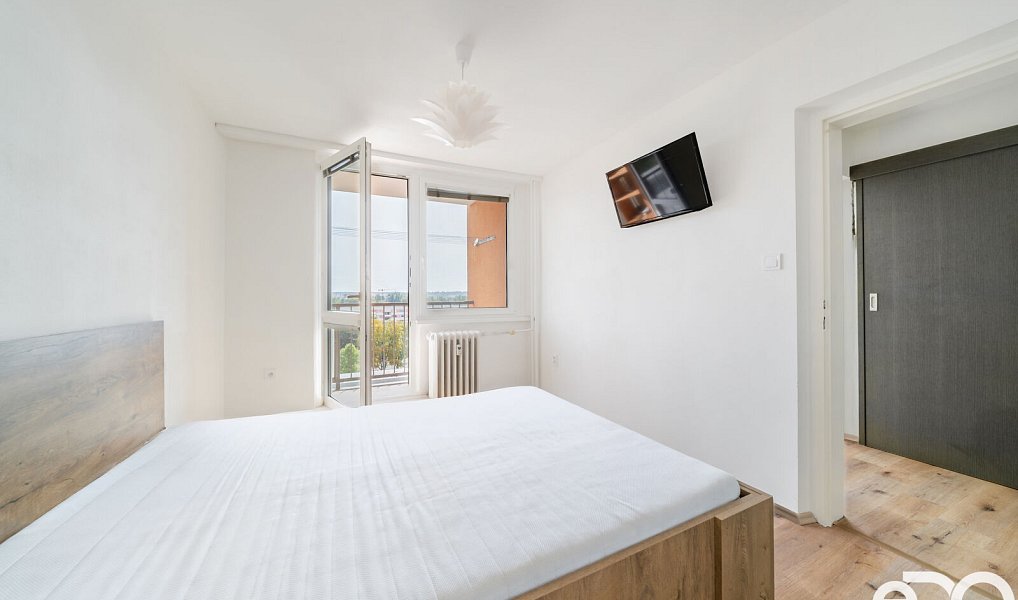 Prodej bytu 3+1 72 m², Hradec Králové – náhled fotky 14