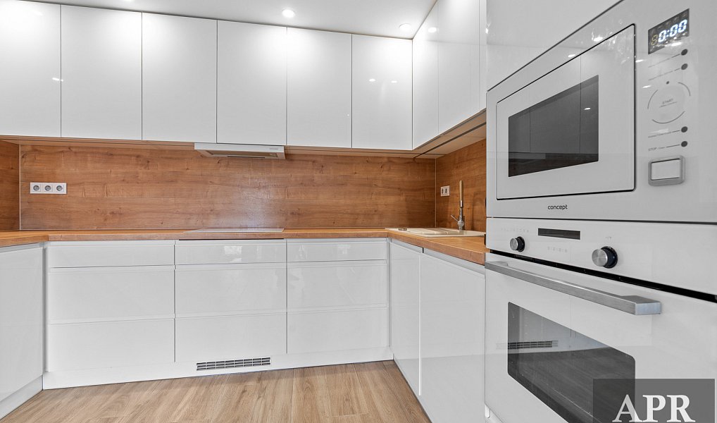 Prodej domu 228 m² s pozemkem 957 m², Pašovice – náhled fotky 2
