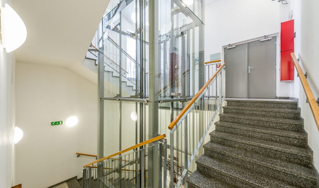 Pronájem kanceláře 309 m², Praha – náhled fotky 10