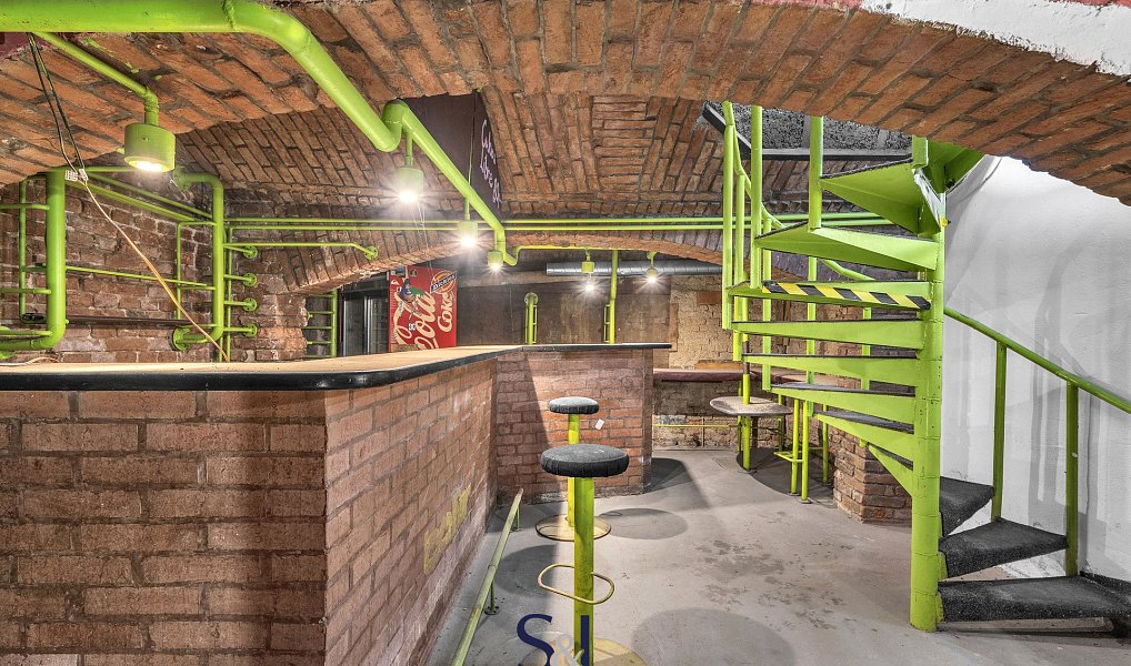 Prodej obchodních prostor 222 m², Praha – náhled fotky 2