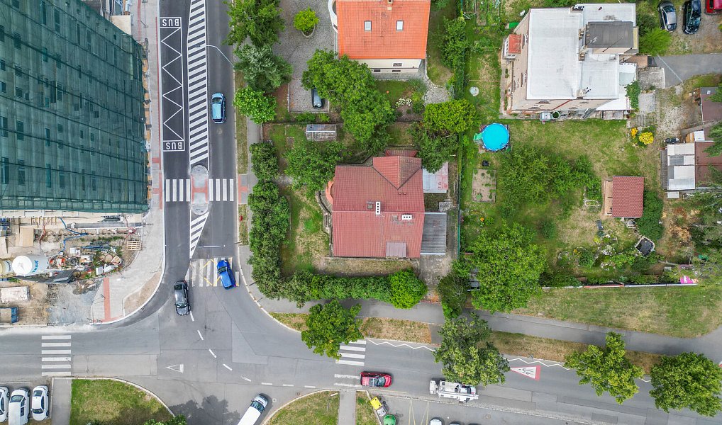 Prodej domu 314 m² s pozemkem 635 m², Praha – náhled fotky 7