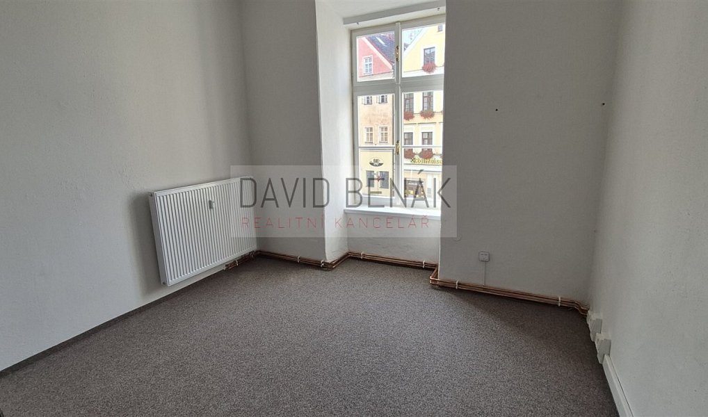 Pronájem kanceláře 15 m², Hradec Králové – náhled fotky 3