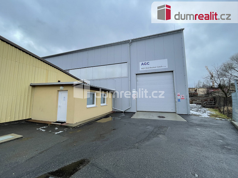 Pronájem výrobních prostor 677 m²