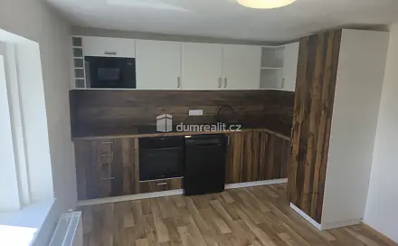 Pronájem bytu 3+1 86 m², Zavadilská, Všejany, okres Mladá Boleslav