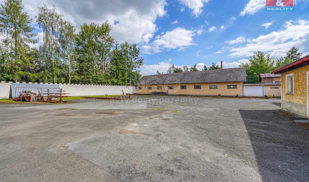 Prodej výrobních prostor 1 564 m², Chodová Planá – náhled fotky 2