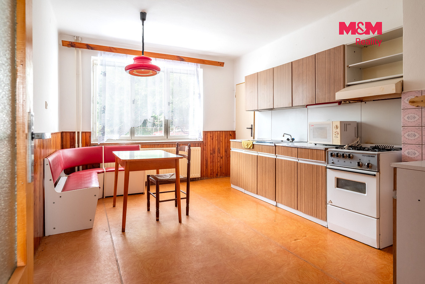 Prodej domu 256 m² s pozemkem 660 m² — photo 2
