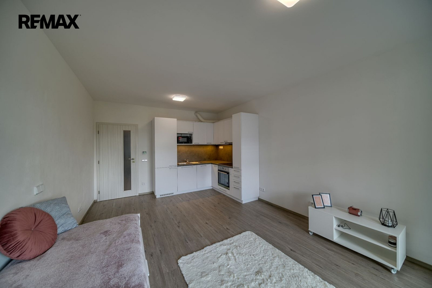 Pronájem bytu 1+kk 32 m² – fotografie 5