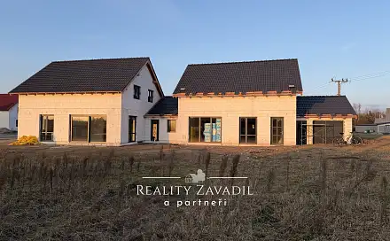 Prodej domu 137 m² s pozemkem 838 m², Živanice - Nerad, okres Pardubice