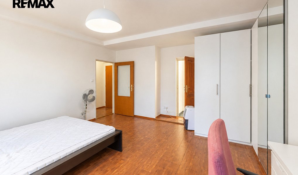 Pronájem bytu 2+kk 85 m², Praha – náhled fotky 6