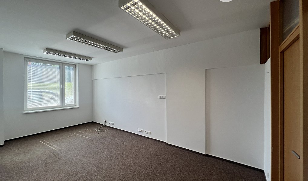 Pronájem kanceláře 20 m², Opava – náhled fotky 4