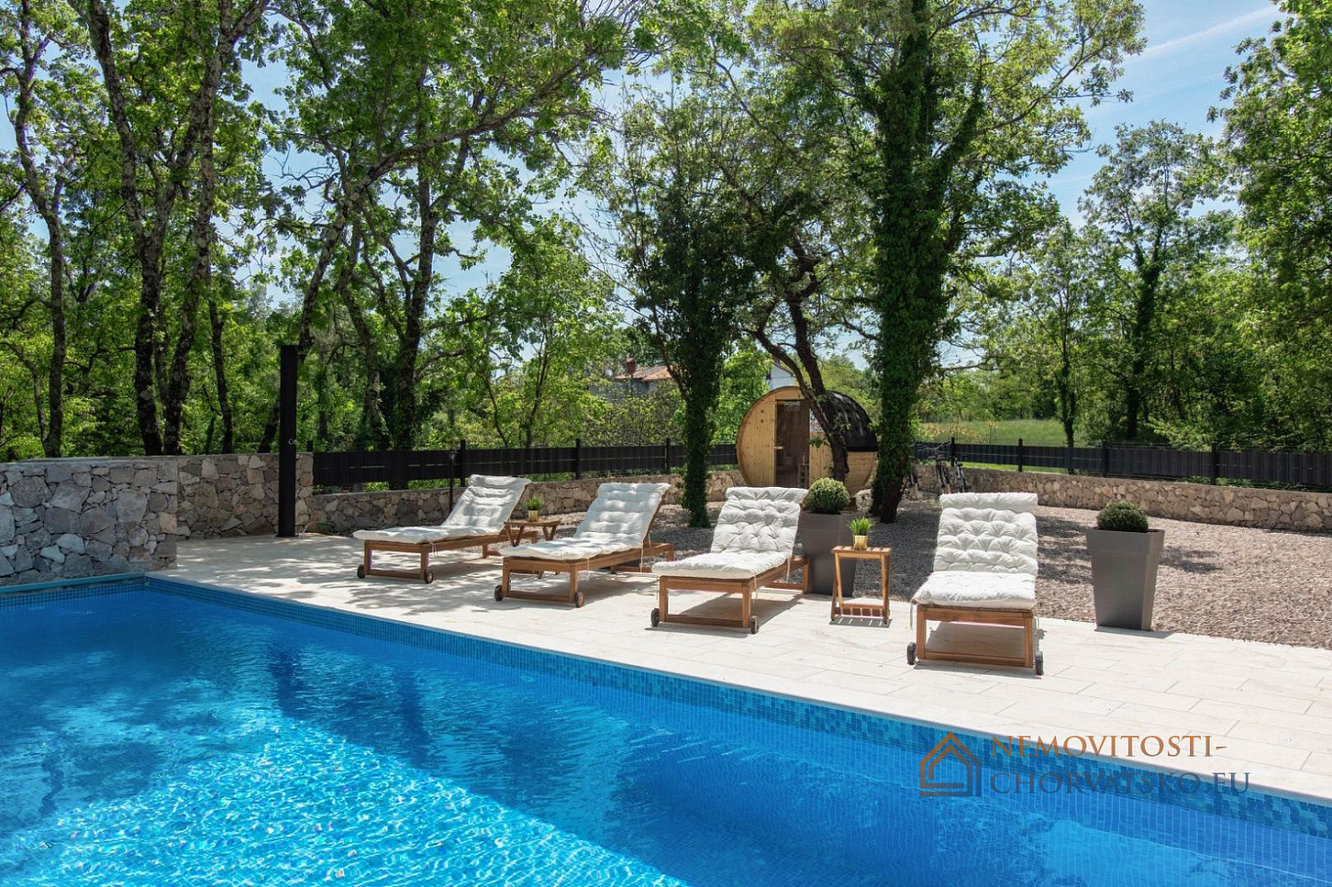 Prodej domu 150 m² s pozemkem 1 167 m² - Altro