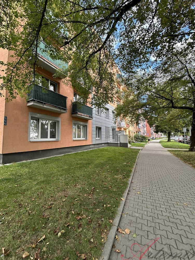 Prodej domu 806 m² s pozemkem 428 m²