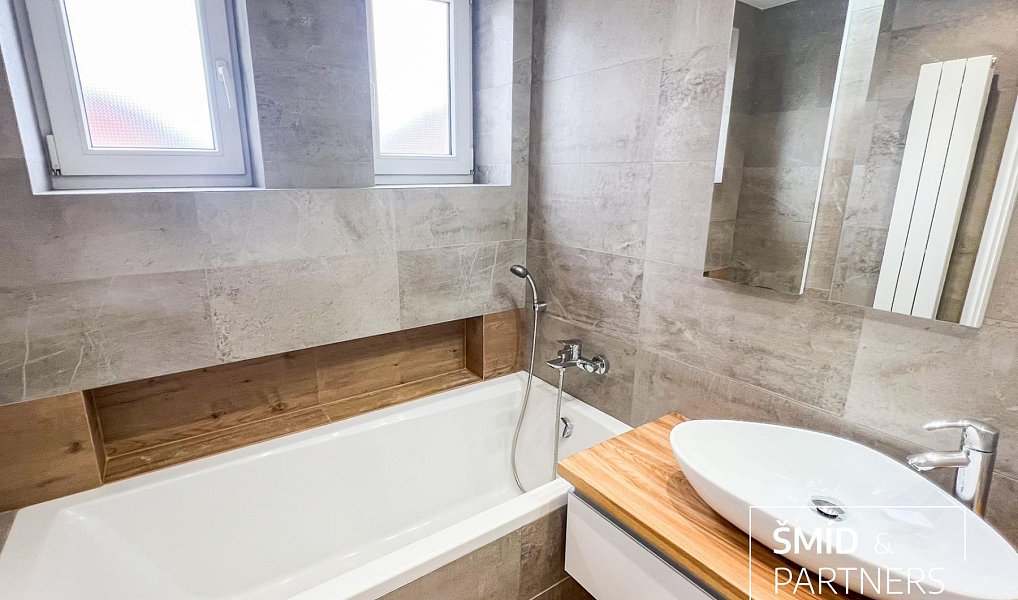 Prodej bytu 3+kk 70 m², Kolín – náhled fotky 11