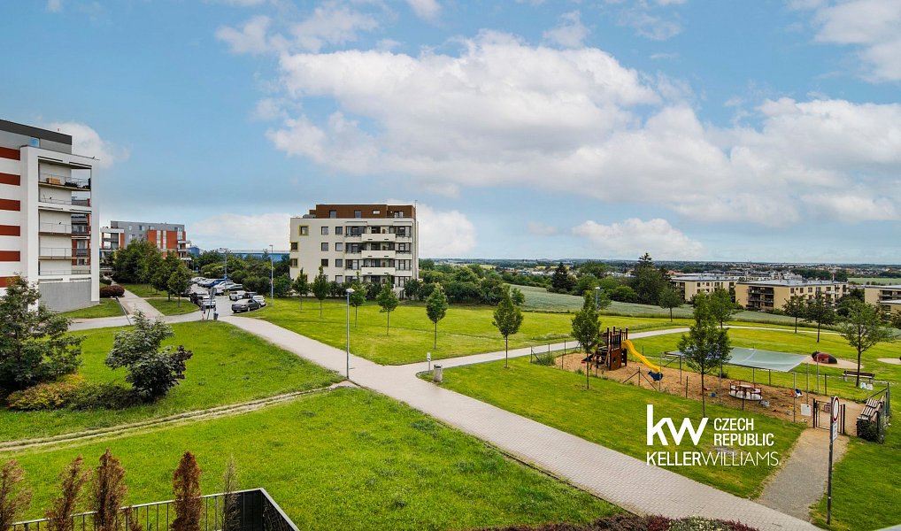 Prodej bytu 4+kk 95 m², Praha – náhled fotky 44