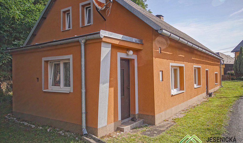 Prodej domu 240 m² s pozemkem 698 m², Kobylá nad Vidnavkou – náhled fotky 5