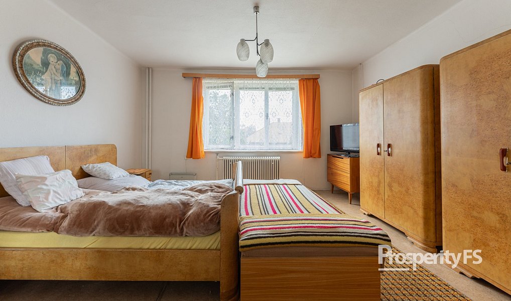Prodej domu 162 m² s pozemkem 911 m², Olešnice – náhled fotky 9