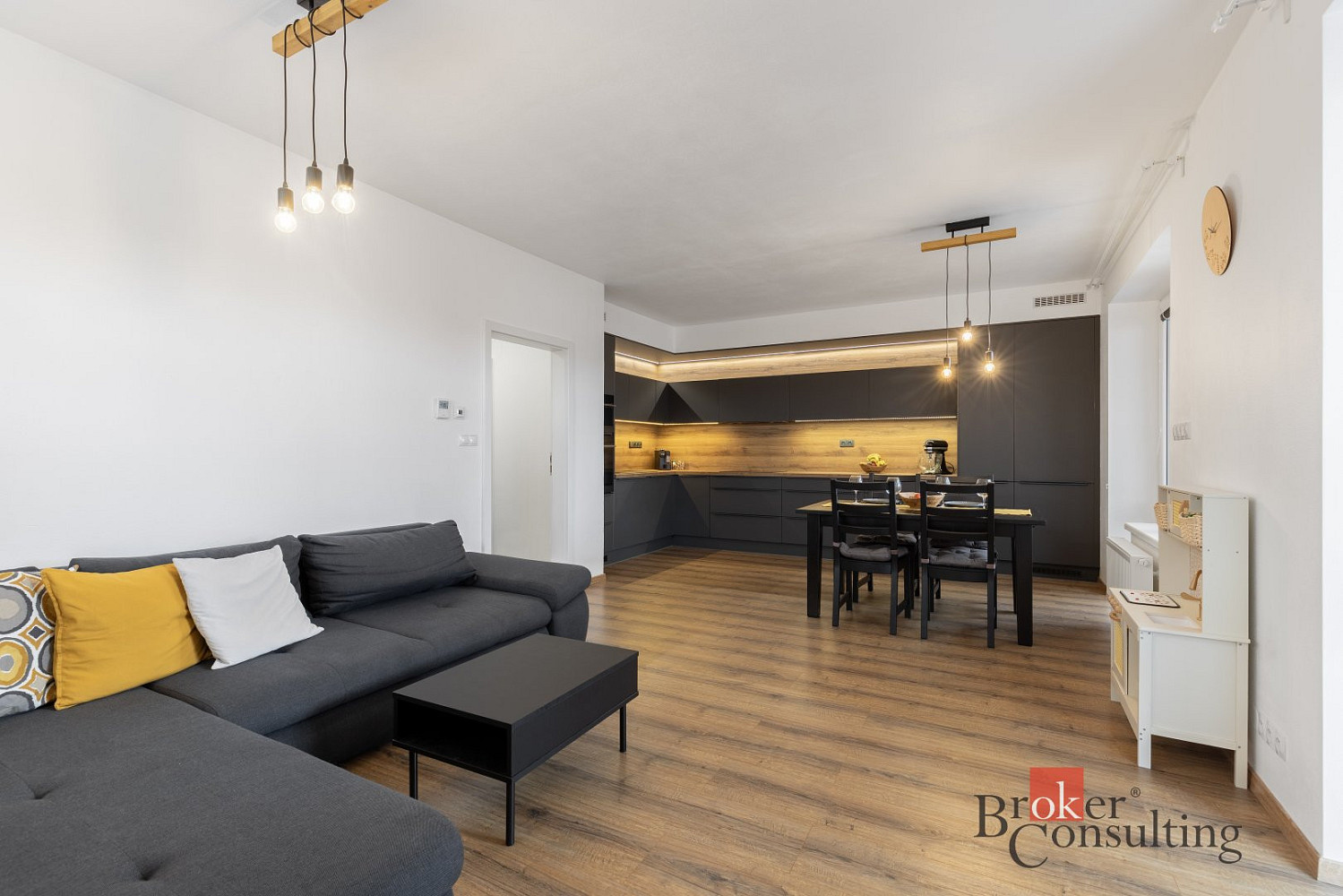 Prodej bytu 4+kk 97 m²