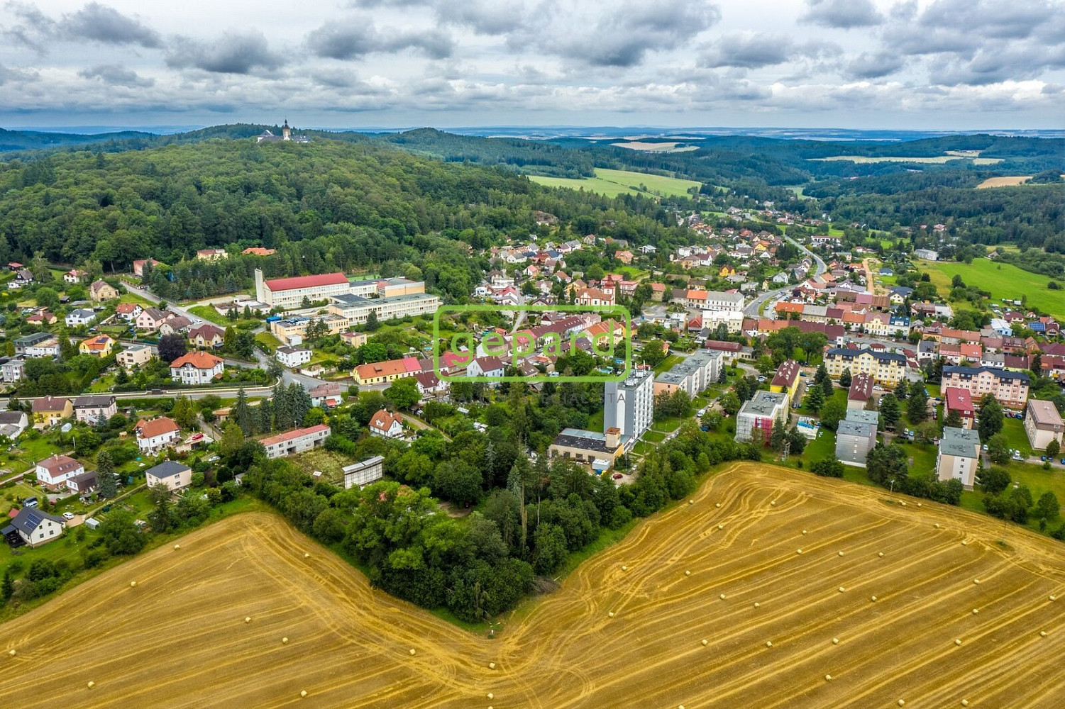 Prodej stavebního pozemku 541 m² – fotografie 2