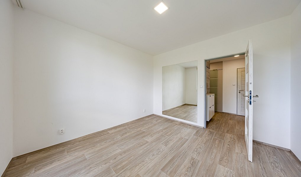 Pronájem bytu 2+1 50 m², Kněžpole – náhled fotky 9