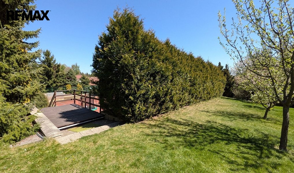 Prodej stavebního pozemku 1 615 m², Buřenice – náhled fotky 17