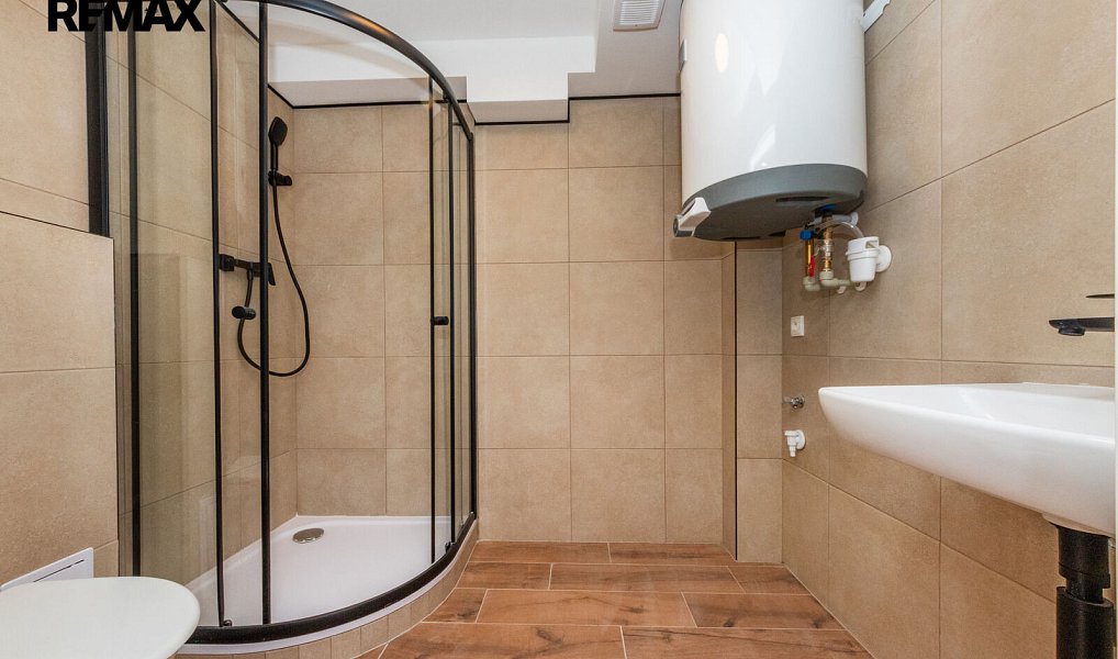 Prodej bytu 2+kk 46 m², Praha – náhled fotky 9