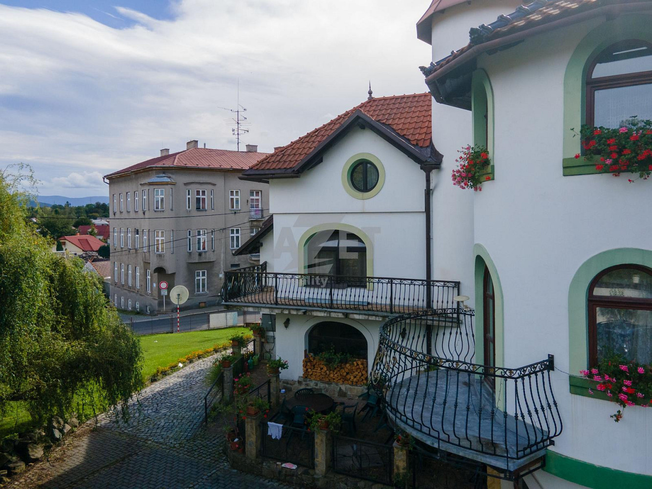 Prodej ubytovacího objektu 1 604 m² – fotografie 2