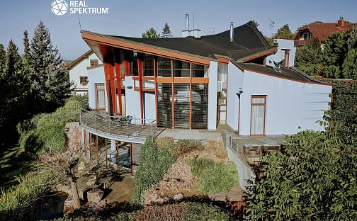 Prodej domu 534 m² s pozemkem 1 048 m², Brno - Ořešín