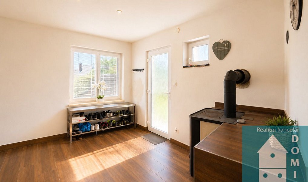 Prodej domu 241 m² s pozemkem 341 m², Halenkovice – náhled fotky 32