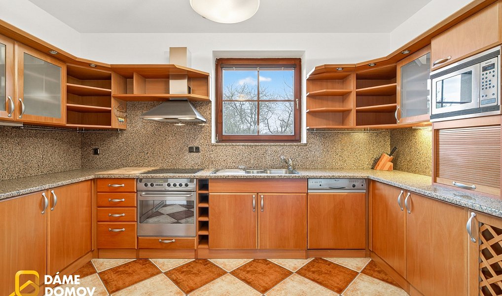 Prodej domu 250 m² s pozemkem 560 m², Zlín – náhled fotky 6