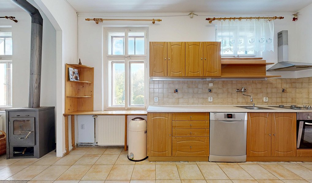 Prodej domu 340 m² s pozemkem 4 725 m², Verneřice – náhled fotky 20