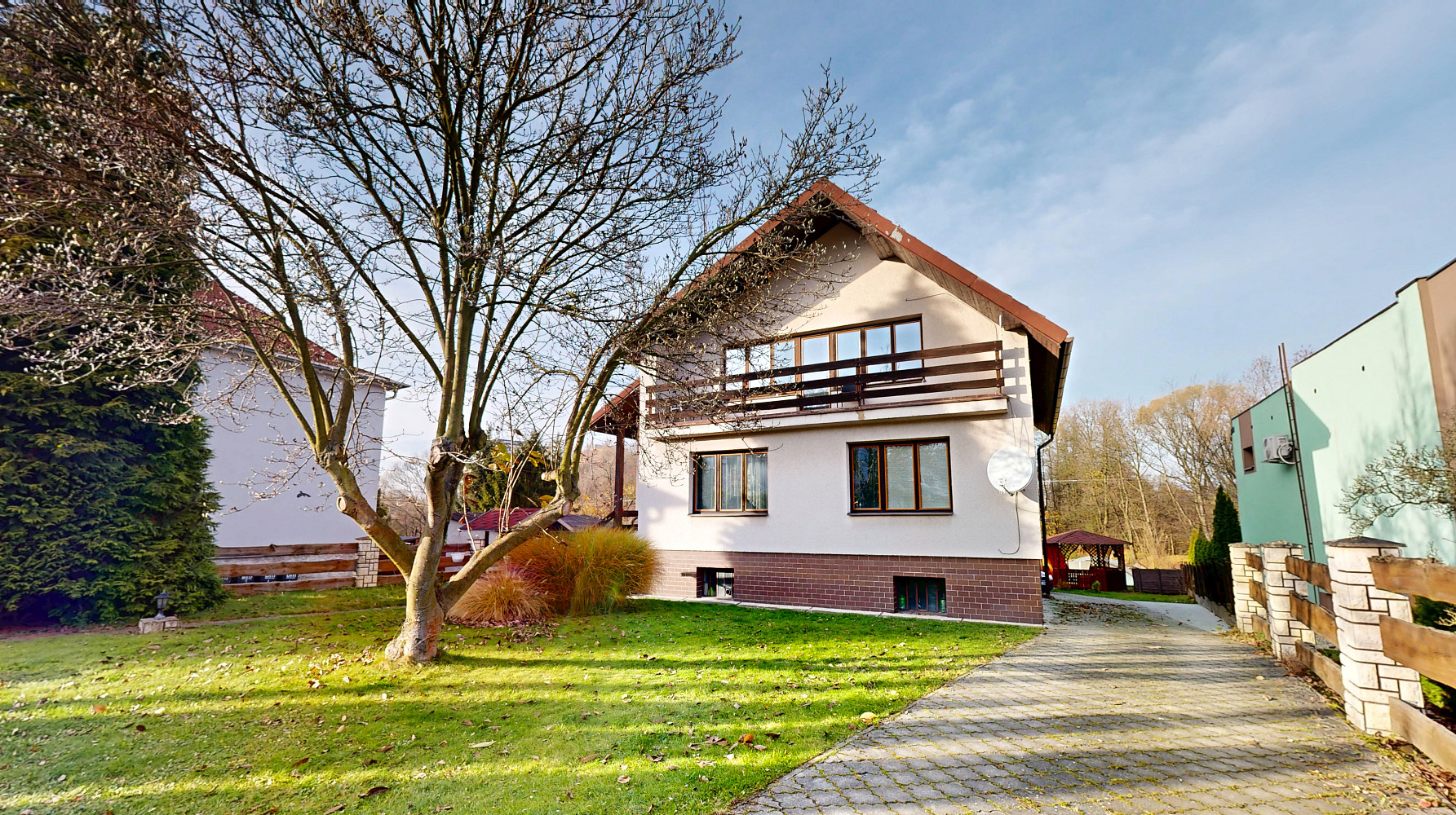 Prodej domu 181 m² s pozemkem 1 652 m²