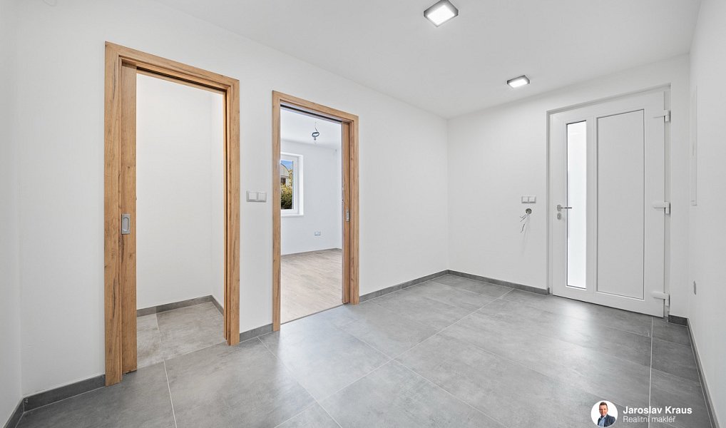 Prodej domu 134 m² s pozemkem 176 m², Nová Paka – náhled fotky 9