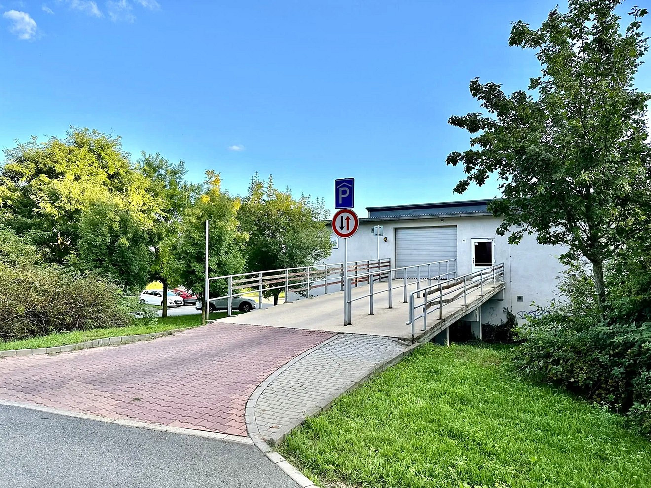 Prodej garážového parkovacího stání Brno-Bohunice – fotografie 2