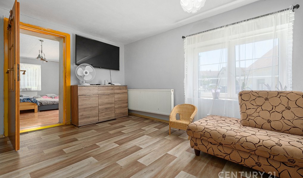 Prodej domu 110 m² s pozemkem 344 m², Oucmanice – náhled fotky 3