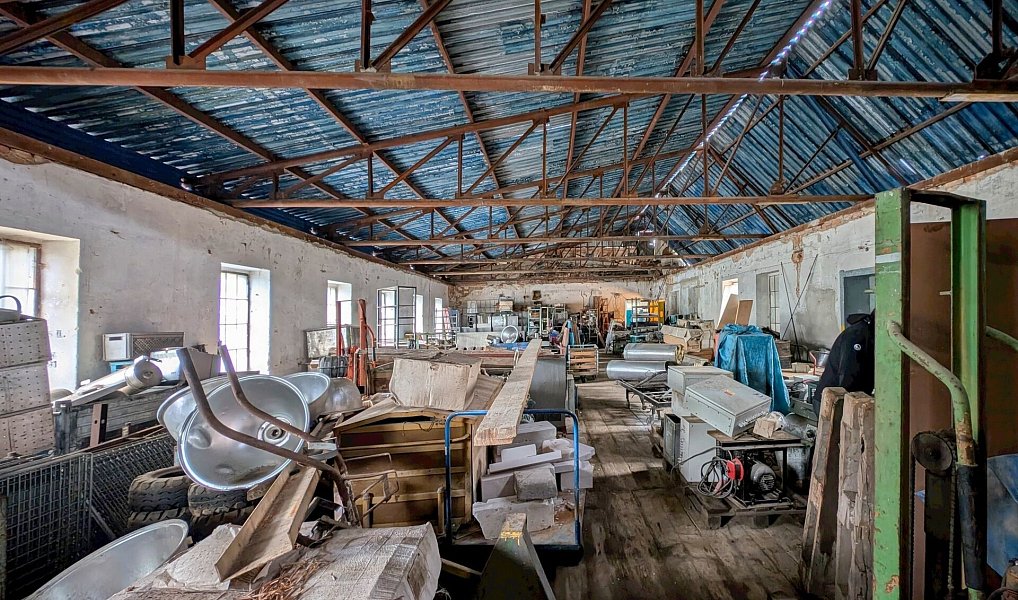 Prodej výrobních prostor 3 600 m², Chrastava – náhled fotky 7