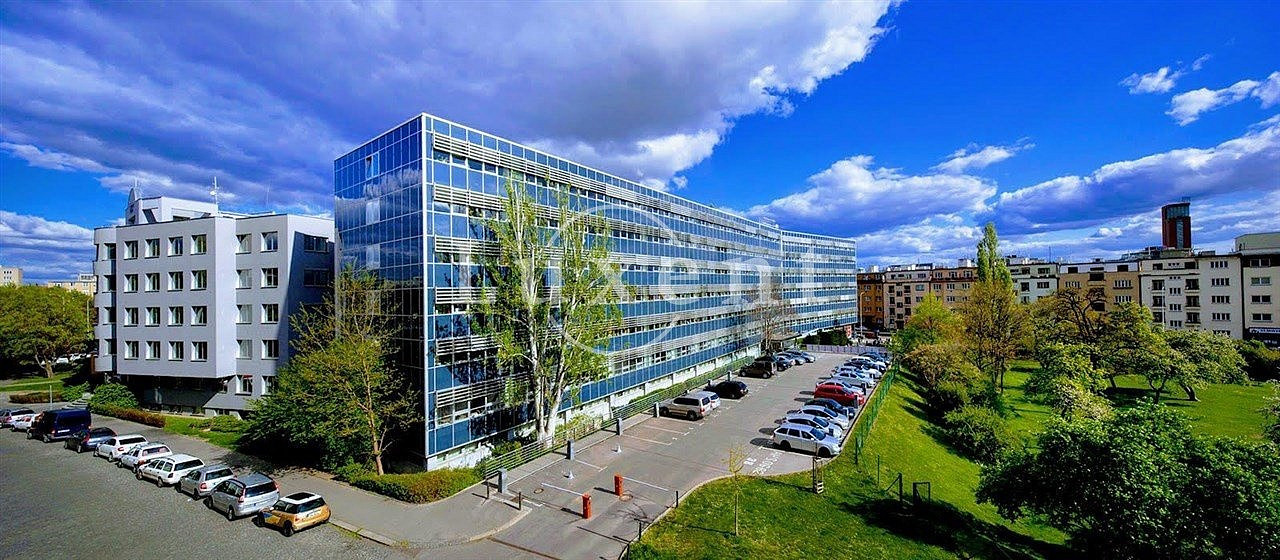 Pronájem kanceláře 570 m² – fotografie 5