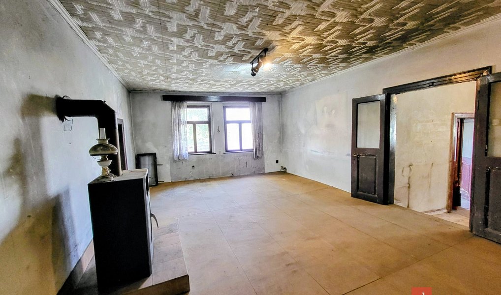 Prodej domu 220 m² s pozemkem 298 m², Chlumčany – náhled fotky 2